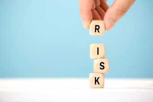 【残業代請求の4つのリスク】リスクを抑えて請求するための全手順